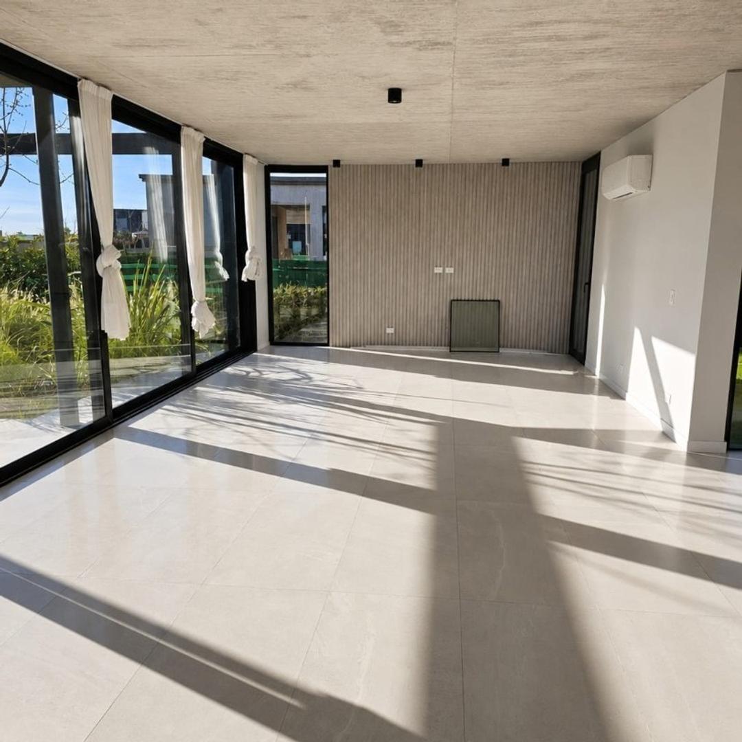 Foto de Casa al agua Barrio Marinas Puertos del lago, imagen 3
