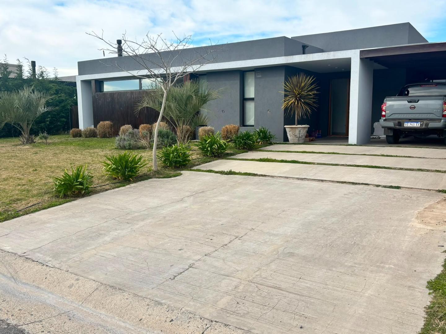 Foto de Casa en venta en San Sebastián Pilar 4 ambientes, imagen 2