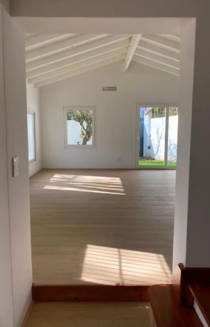 Foto de Casa con jardin reciclada a nuevo en Béccar, imagen 1