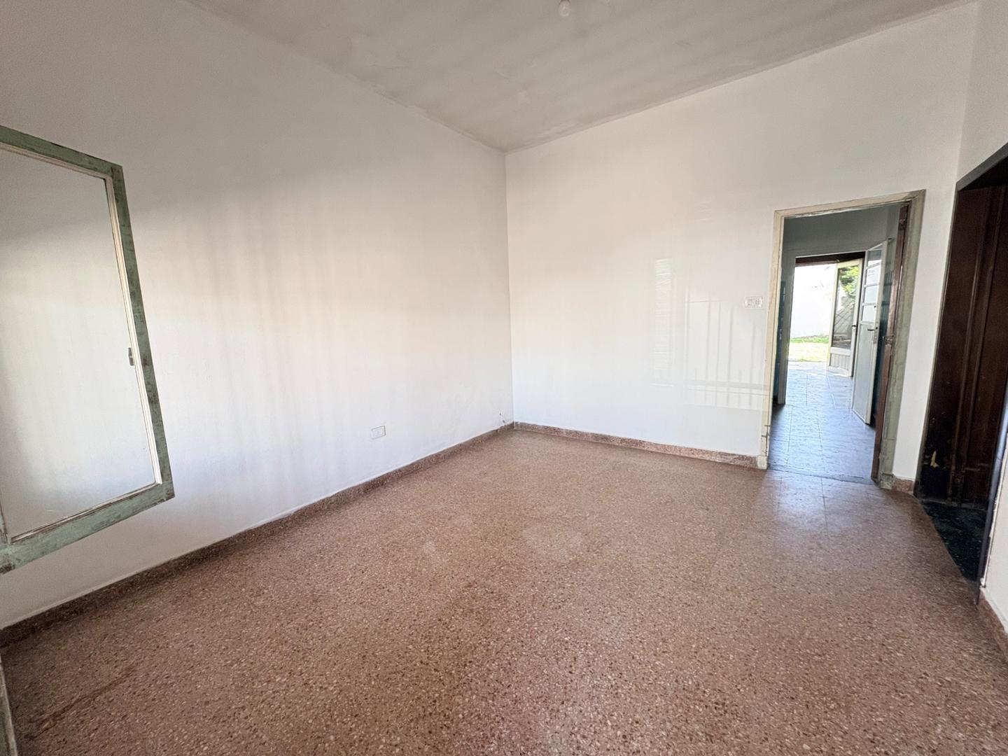 Foto de Casa 4 ambientes lote propio en venta Villa Adelina, imagen 5