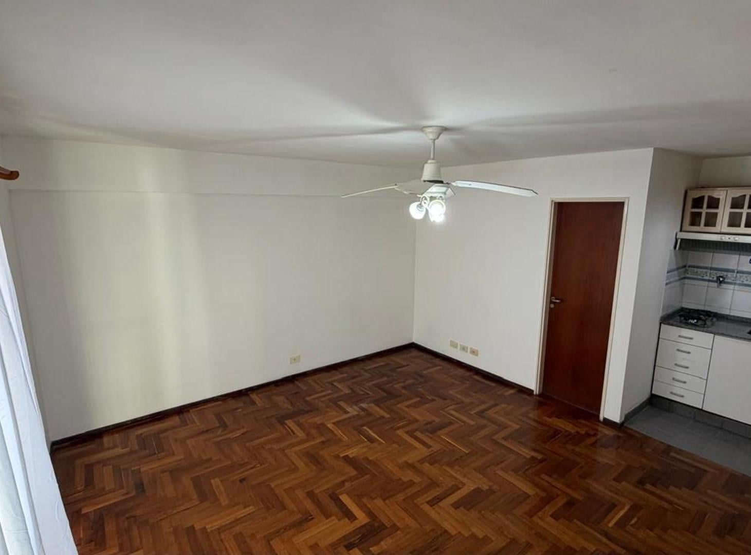 Foto de Departamento/monoambiente en alquiler en San Isidro, imagen 2