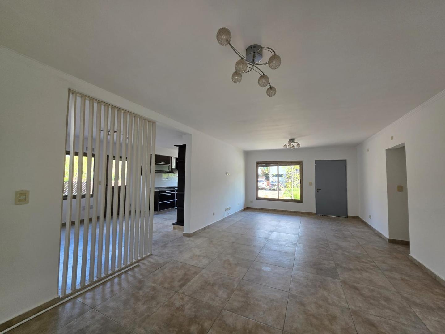 Foto de Casa 5 ambientes con terraza Barrancas de Santa María, imagen 4
