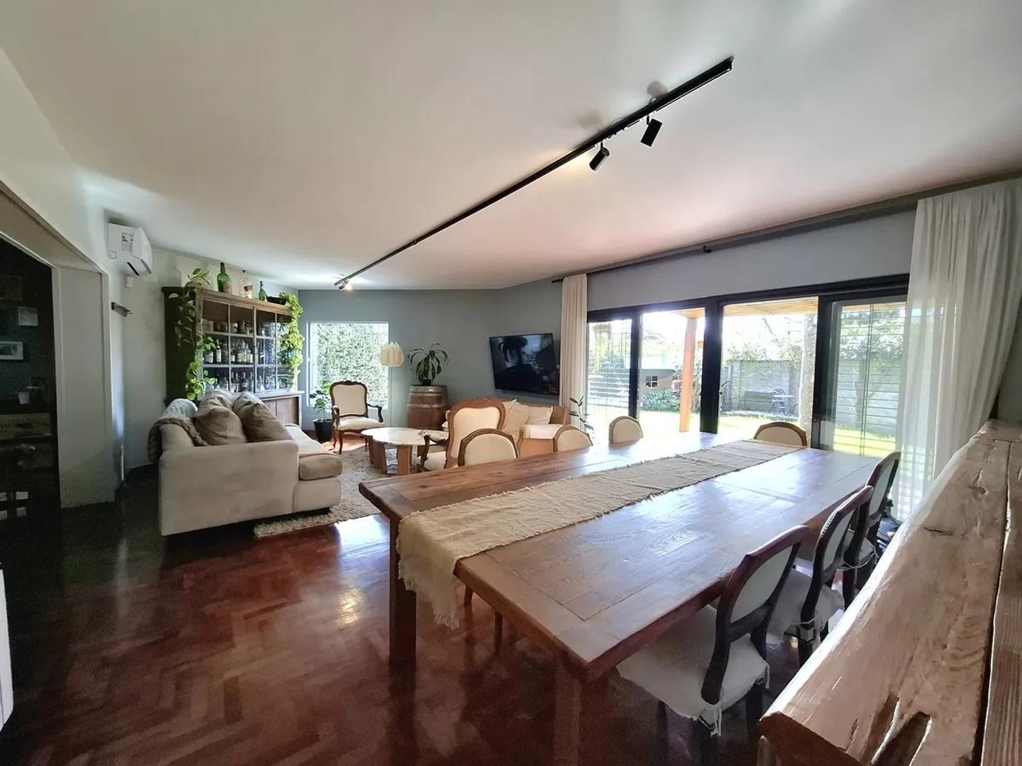 Foto de Casa de Diseño exclusivo en Barrio Santa Rita, imagen 2