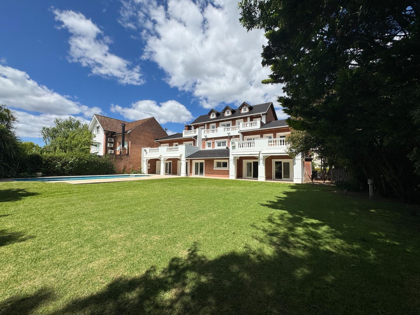 Foto de Casa 6 ambientes en venta La Horqueta barrio cerrado, imagen 2