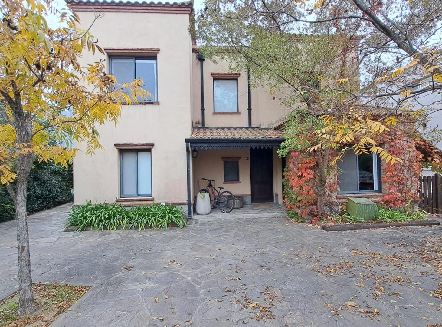 Foto de Casa en El Atardecer | Vista abierta al golf + 500 m² de lot, imagen 1