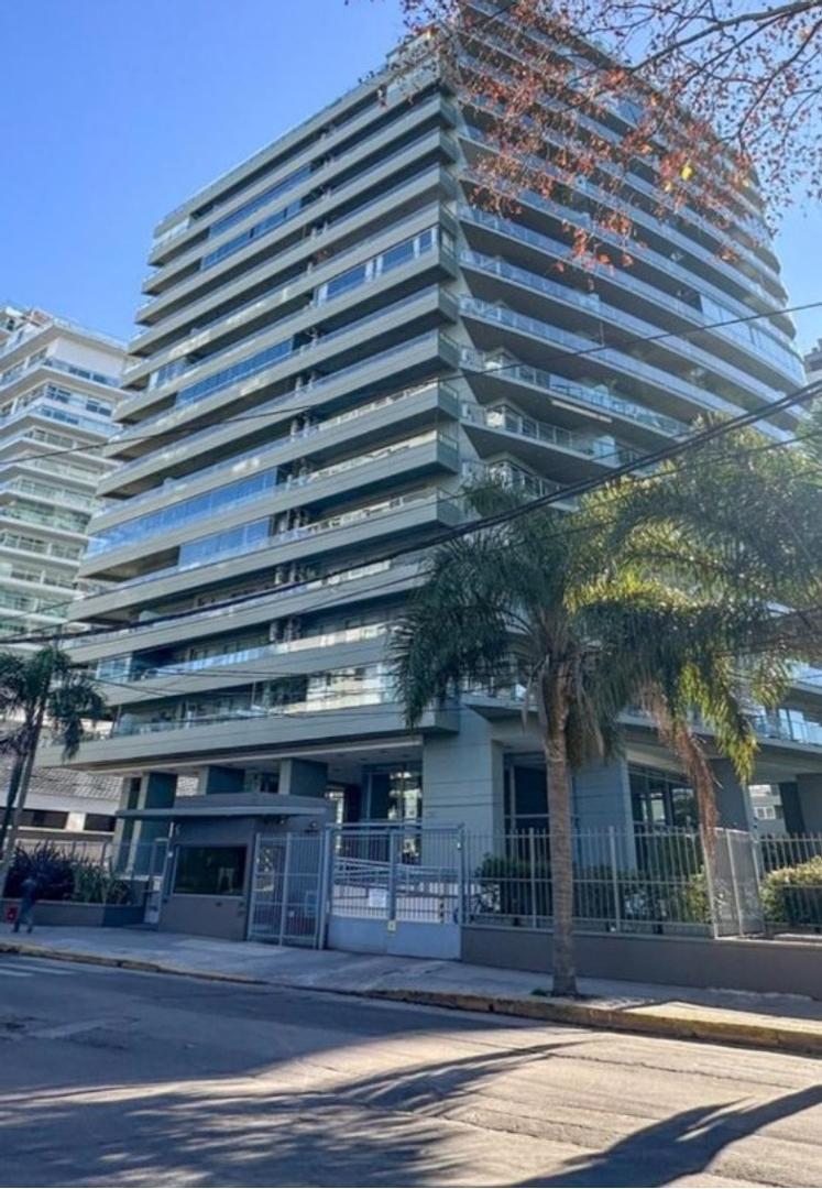 Foto de Departamento 2 ambientes, cochera, Torre Mayor, Vte.López, imagen 2