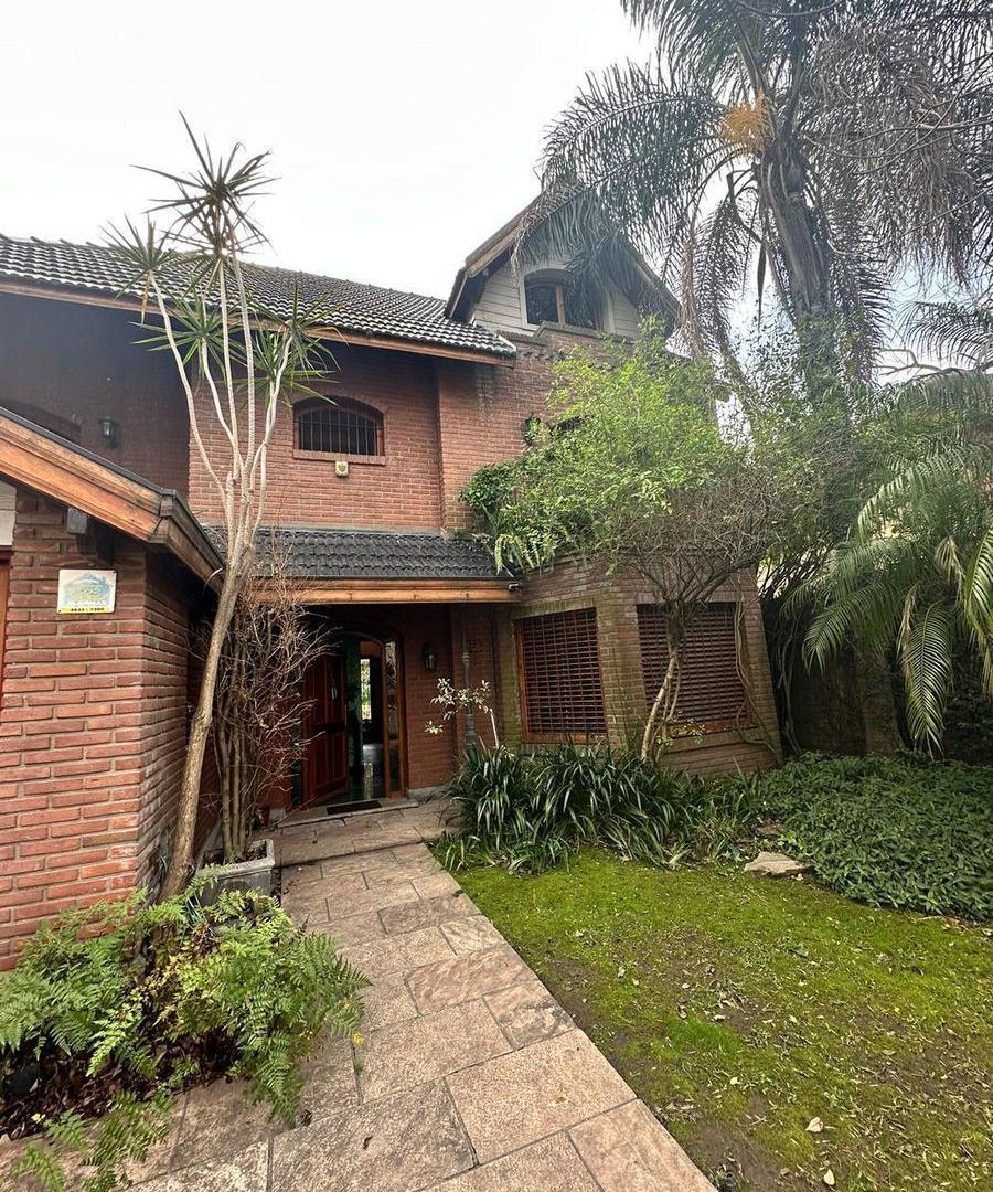 Casa en  ADROGUE
