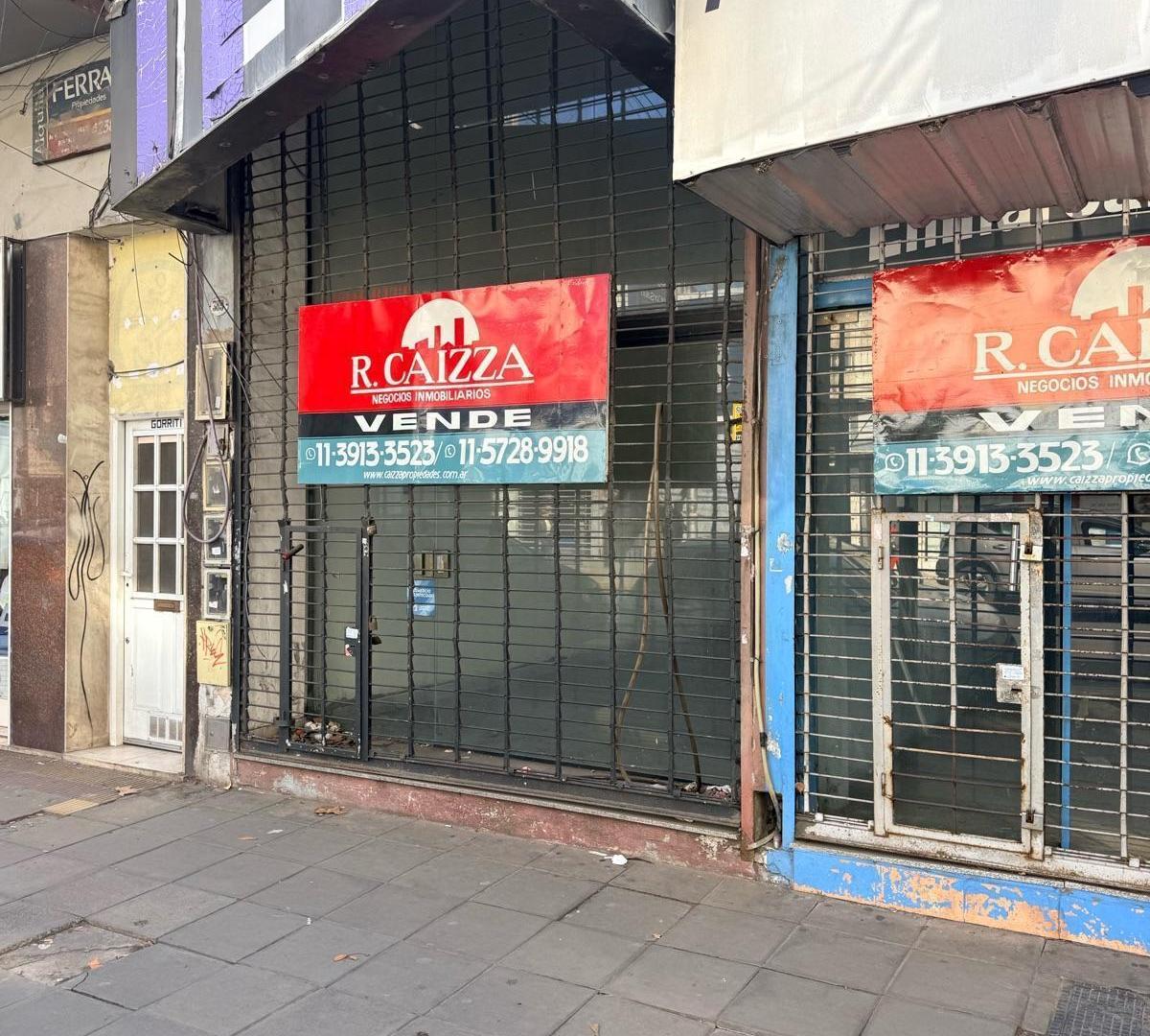 Foto de Local a la calle copn entrepiso y bano, imagen 4