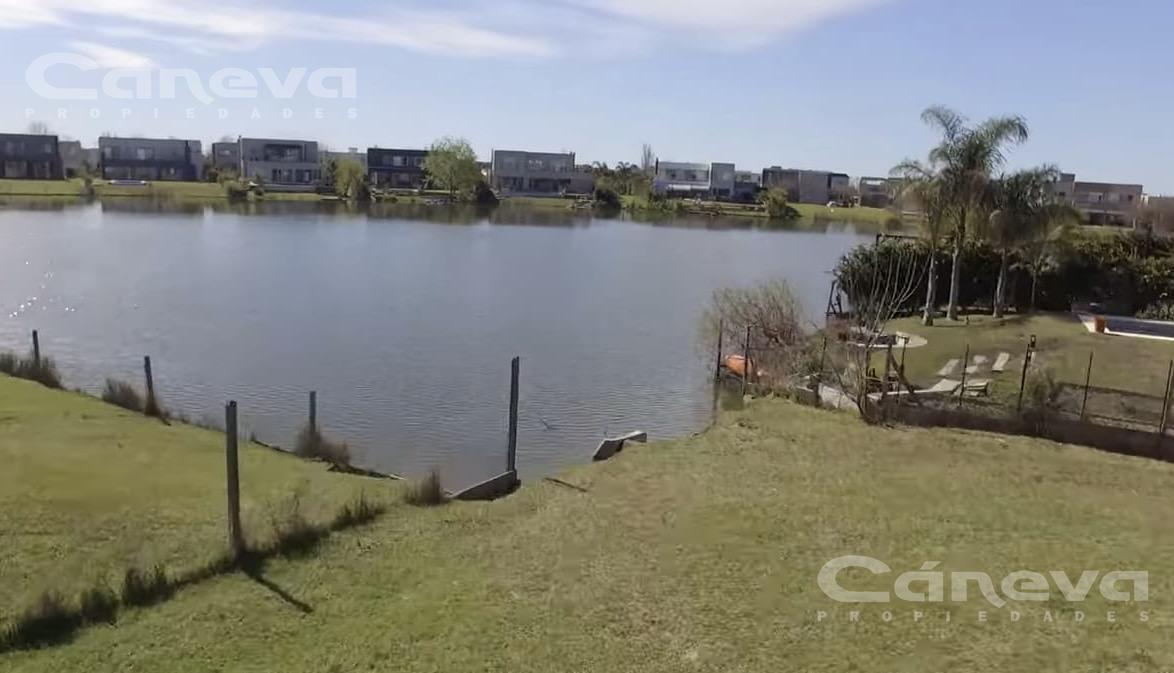 Lote en Barrio Islas el Canton