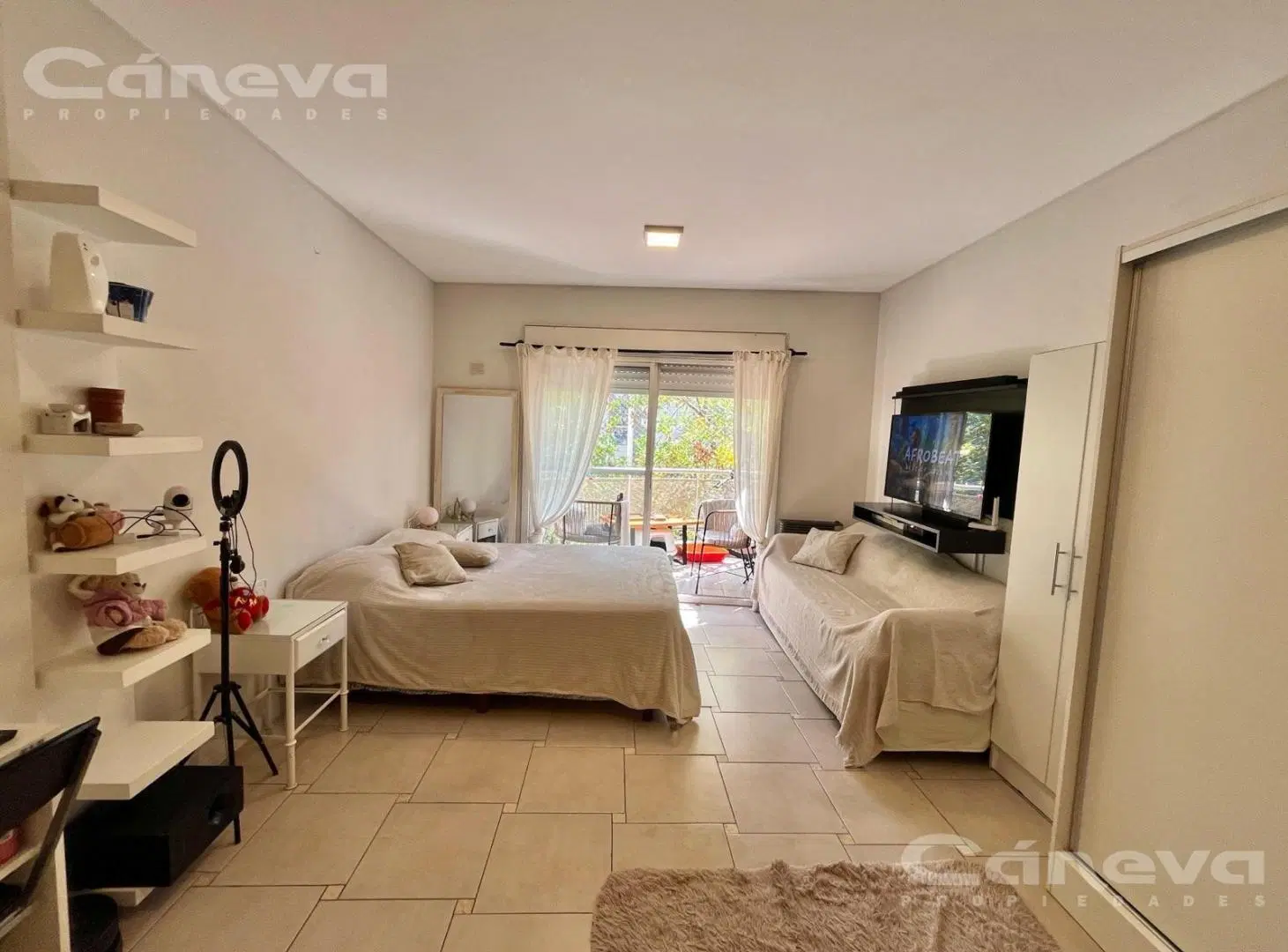 Departamento con balcón, calle Blanco Encalada 34m2 5