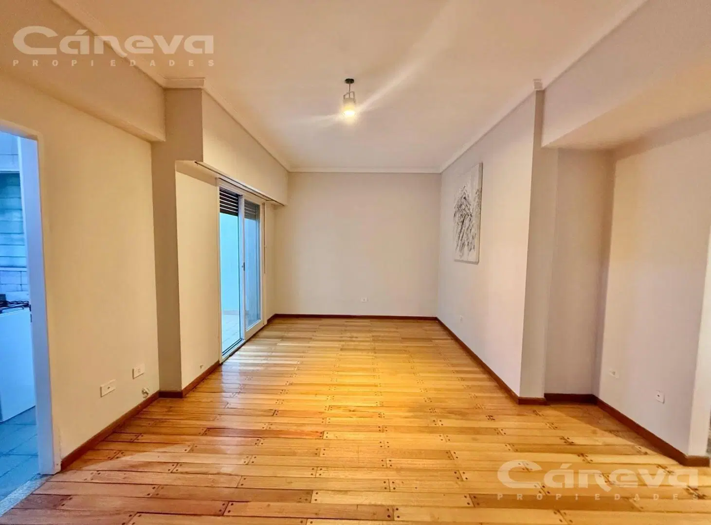 Departamento 2 dormitorios, balcón, patio, Vicente López de Maipú a vías 2