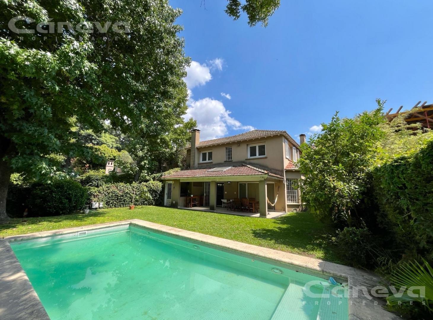 Casa en venta San Isidro Casco histórico, 5 dormitorios, 5 baños, jardín con pileta, galería