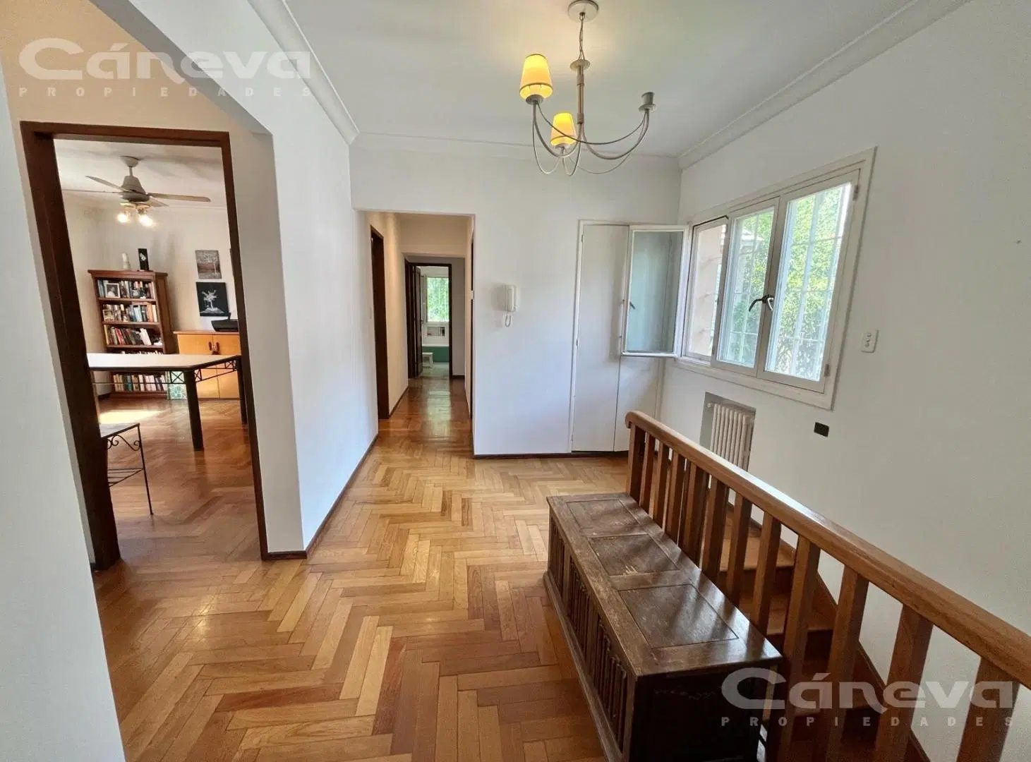 Casa en venta San Isidro Casco histórico, 5 dormitorios, 5 baños, jardín con pileta, galería 8