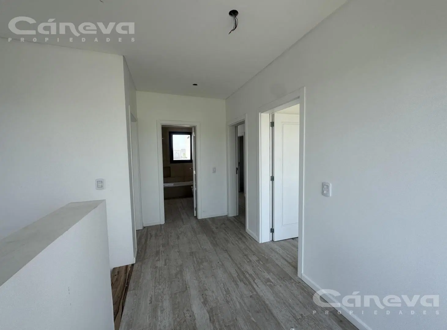 Casa de 3 dormitorios en lote interno 8