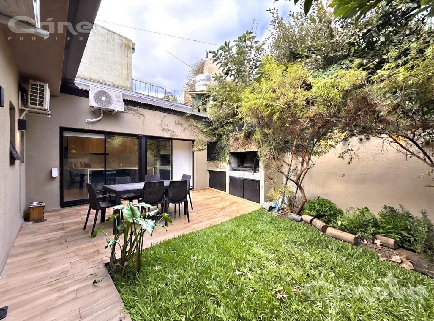 Foto de Venta casa moderna en Vicente López, 4 ambientes, jardín y parrilla, imagen 2