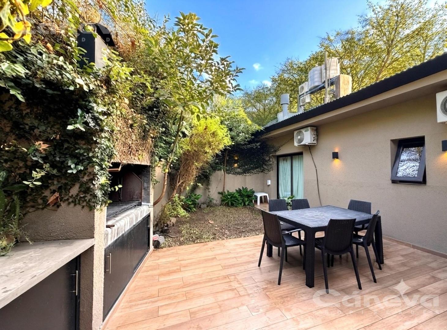 Foto de Venta casa moderna en Vicente López, 4 ambientes, jardín y parrilla, imagen 4