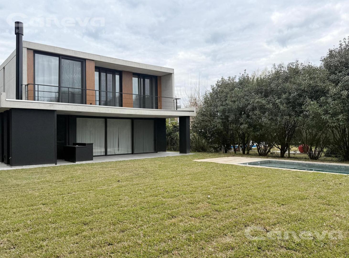 Foto de Moderna casa en San Isidro Labrador, imagen 2