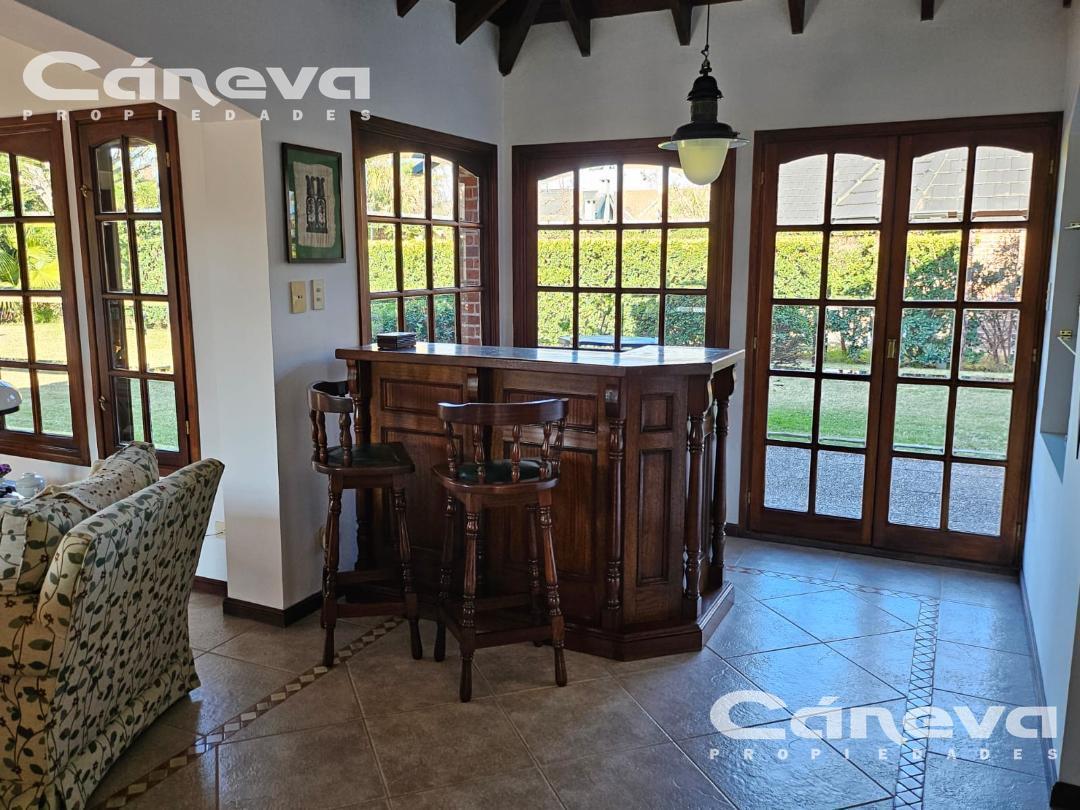 Foto de PILAR GALAPAGOS EXCELENTE CASA de DISEÑO Y CALIDAD VENTA U$D 395.000.-, imagen 3