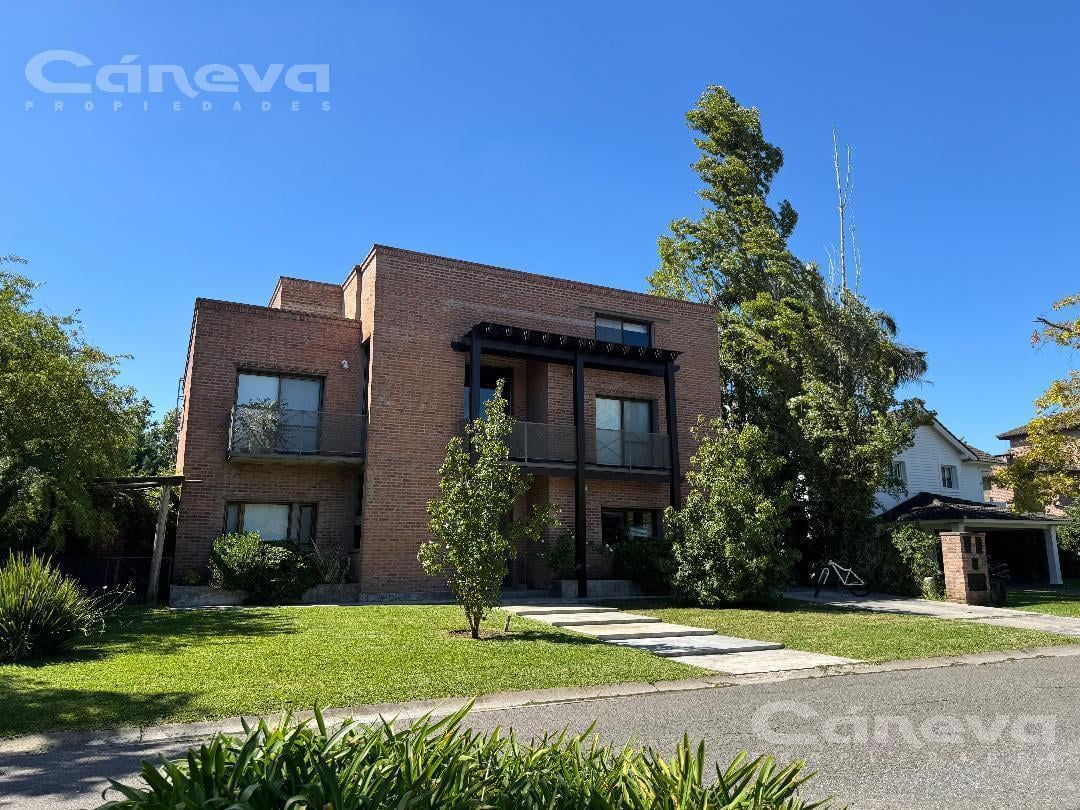 Foto de PILAR SENDEROS 1 - DISEÑO CONTEMPRANEO **VENTA U$D 475.000.-, imagen 4