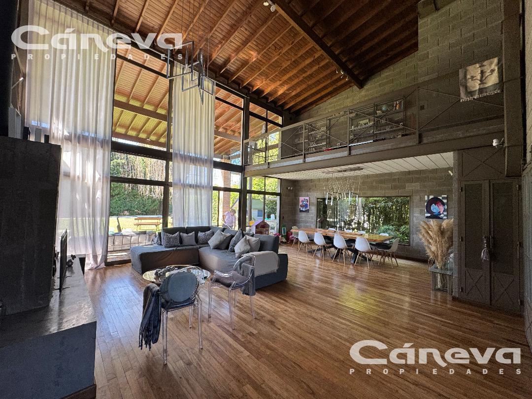 Foto de PILAR SENDEROS 1 - DISEÑO CONTEMPRANEO **VENTA U$D 475.000.-, imagen 1
