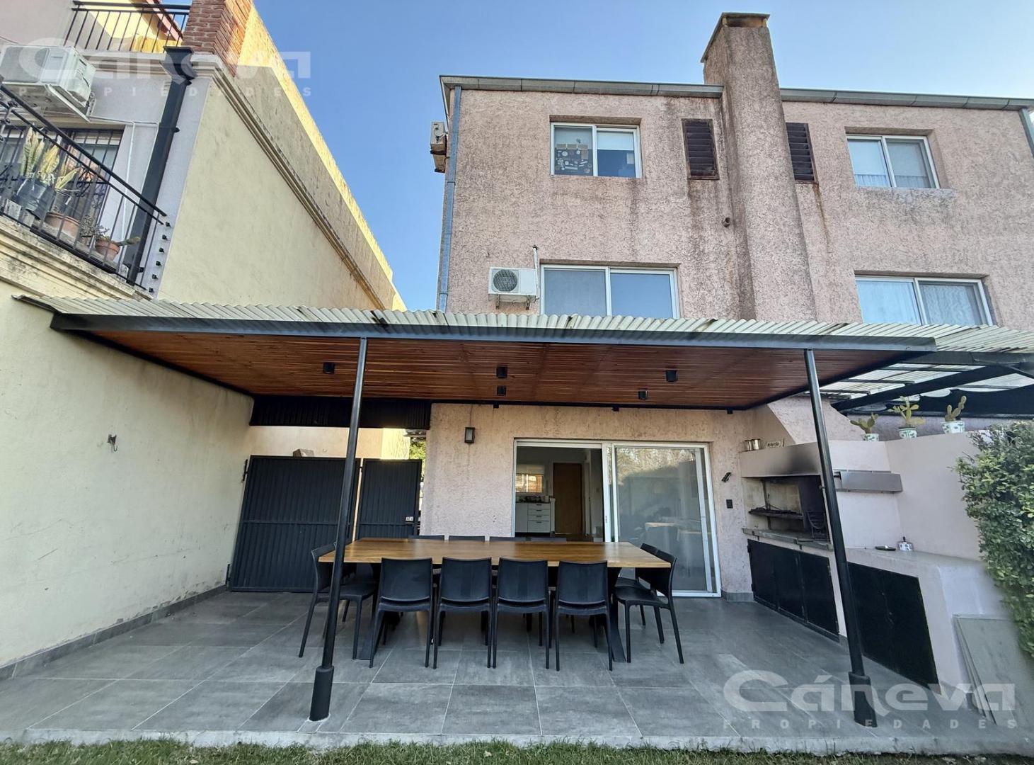 Foto de Barrio La Esquina, San Isidro, 3 dormitorios, jardín con galería y, imagen 2