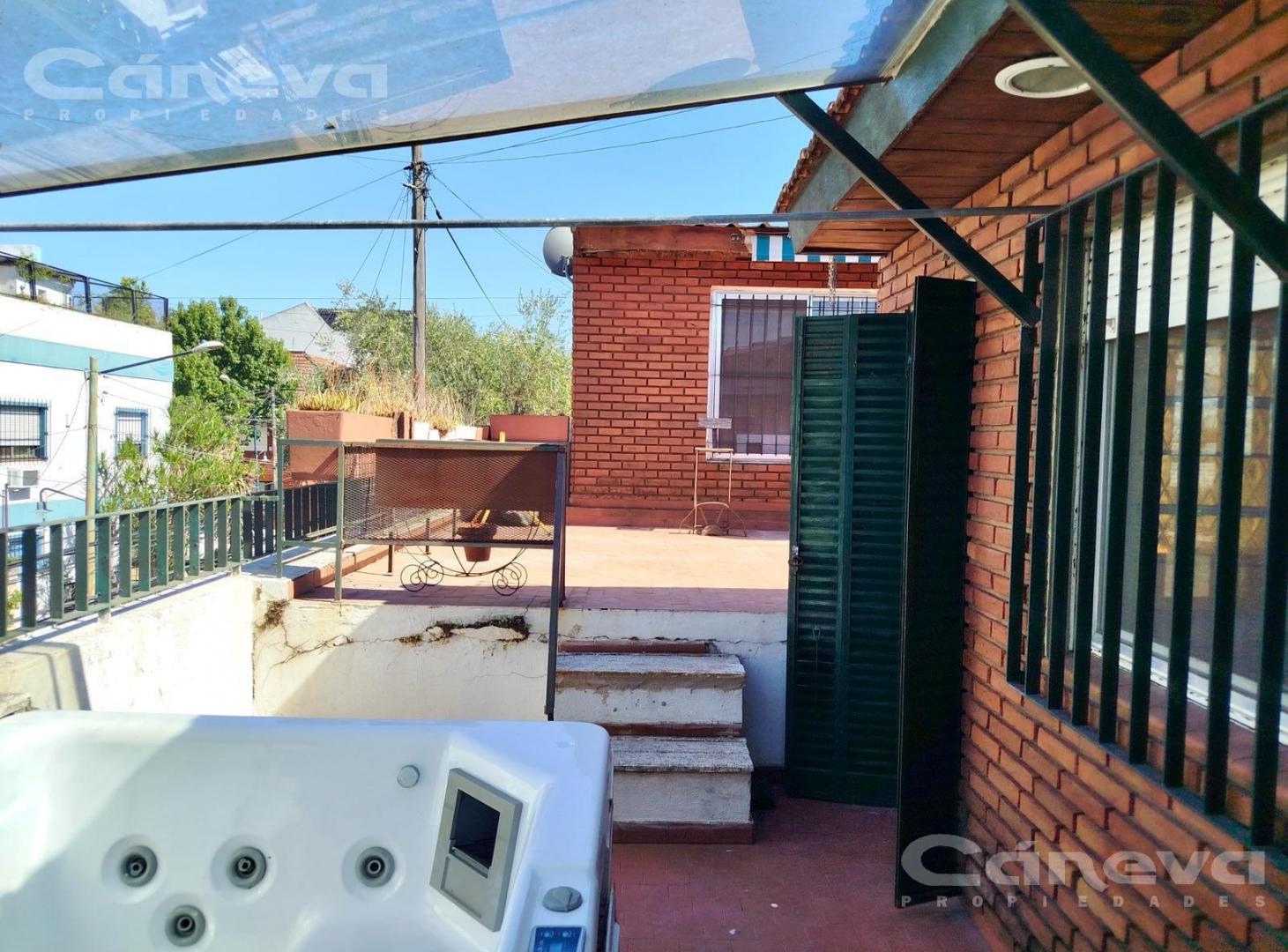 Foto de Ph en venta en Martínez, terraza con parrilla y jacuzzi, imagen 4