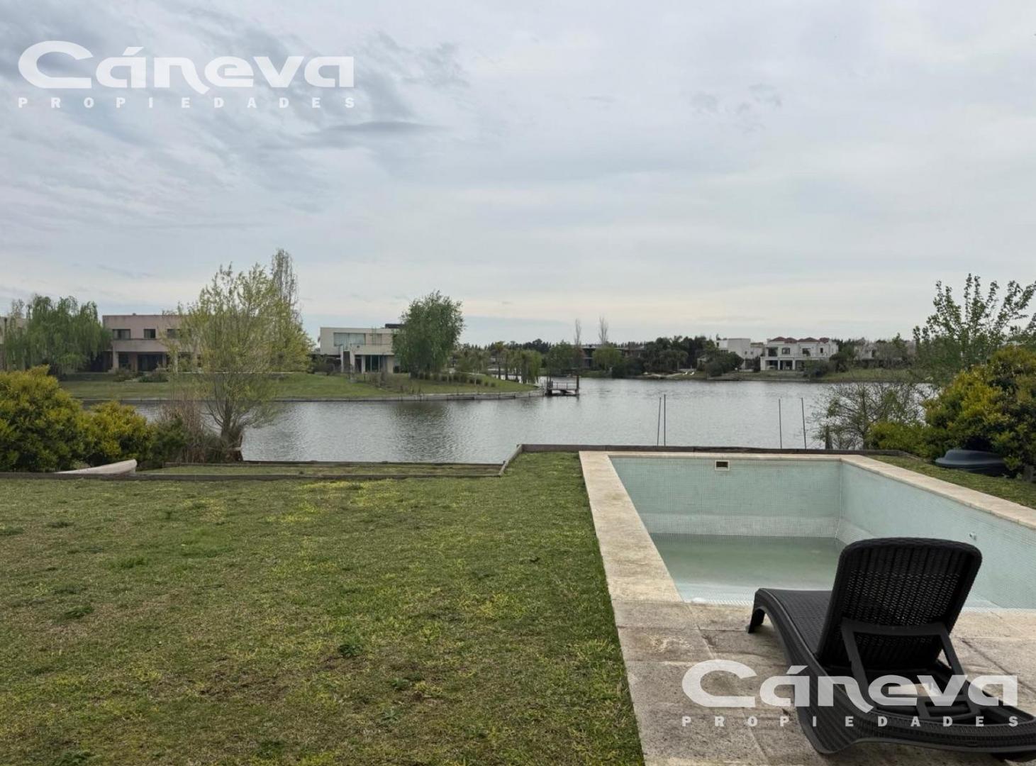 Foto de Casa 4 dormitorios y pileta a la laguna, imagen 1