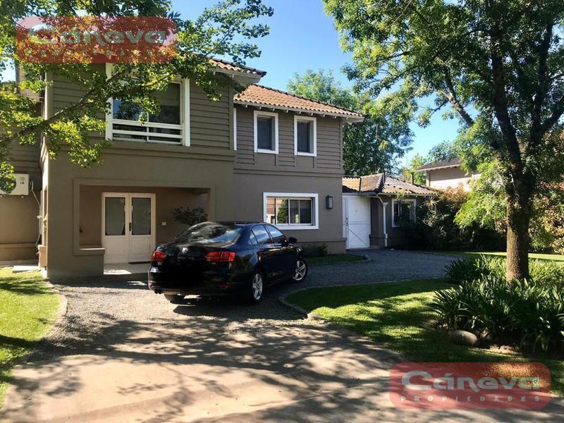 Foto de PILAR LA LEGUA EXCELENTE CASA DISEÑO TRADICIONAL VENTA U$D 355.000, imagen 1