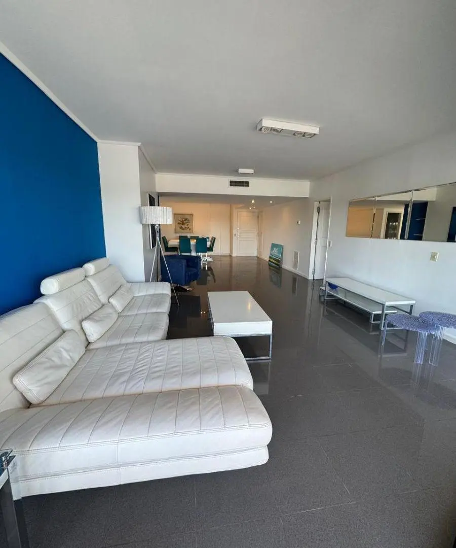 DEPTO AMOBLADO D 4 AMBIENTES SUPER VISTA A LA BAHIA. 3 CUARTOS, TERRAZA, COCHERA, AMARRA . U$A 1.800 4