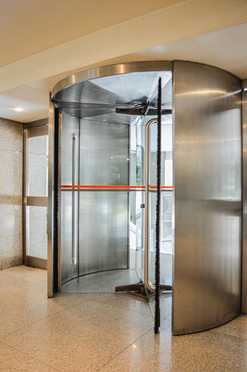 Foto de ALQUILER OFICINA 260 M2 P. COLON Y CHILE, imagen 4