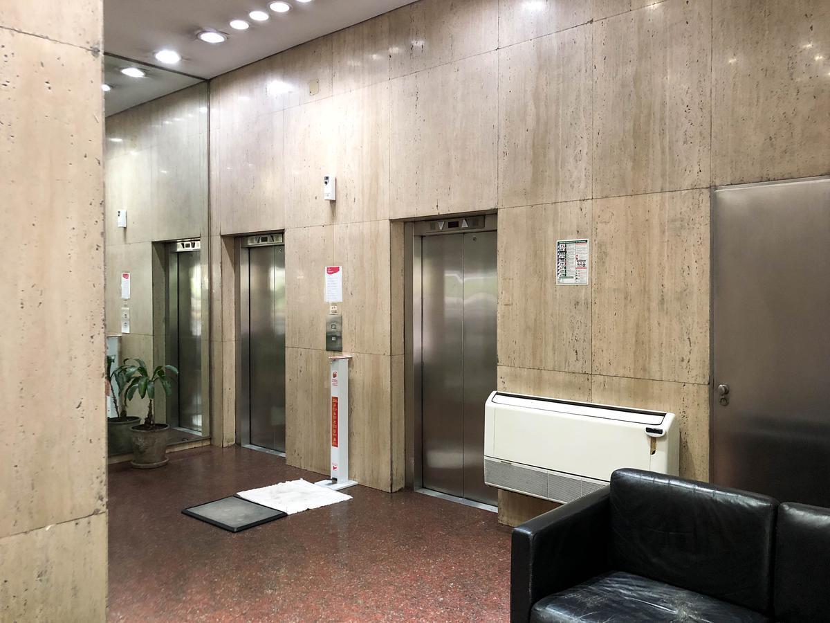 Oficina Venta con Renta Plaza Roma 5