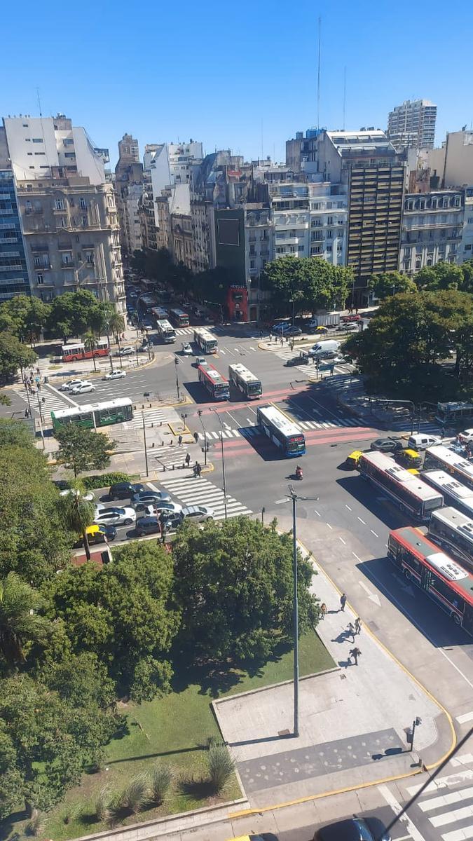 Departamento C. Pellegrini y Santa Fe. Vista Panoramica. 4