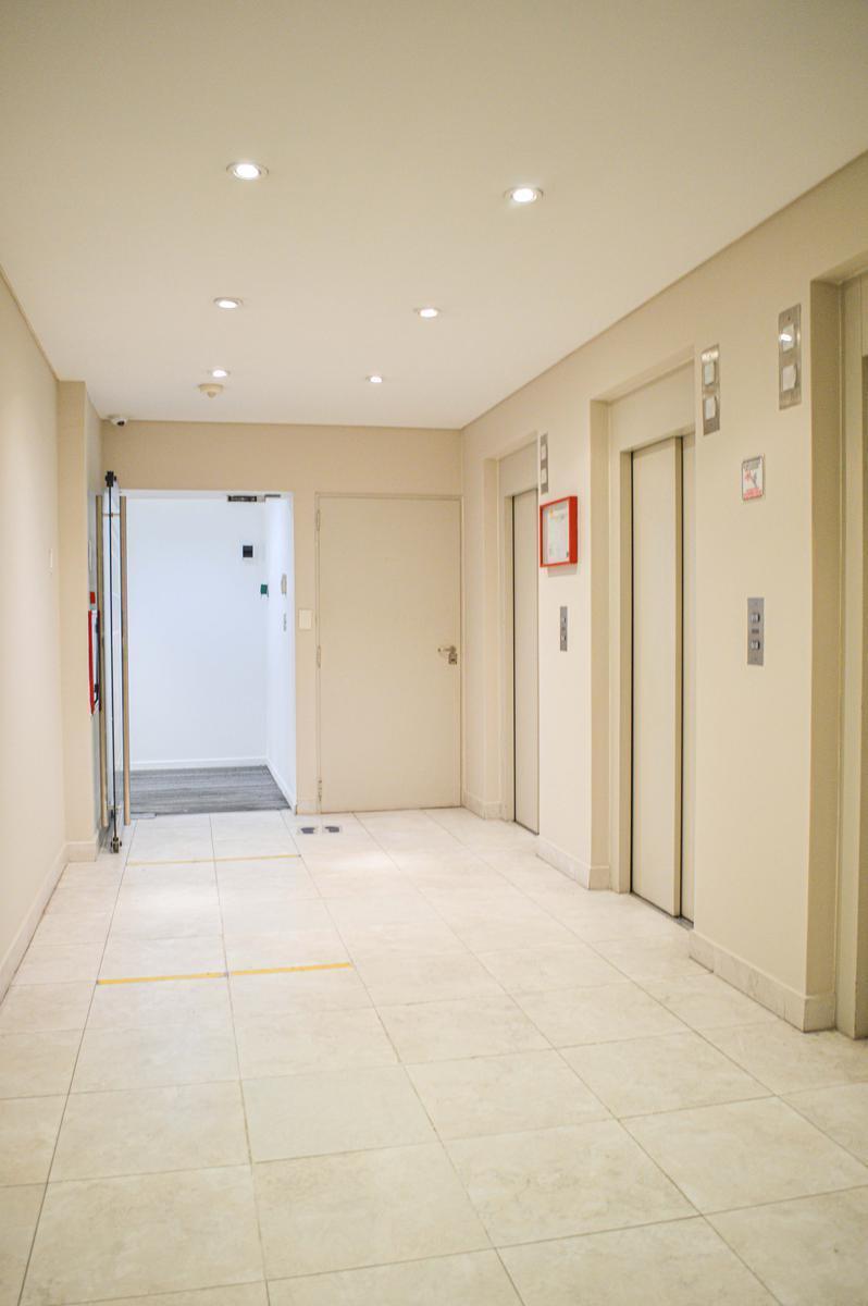 Foto de OFICINA ALQUILER SAN TELMO 483/966 M2, imagen 2