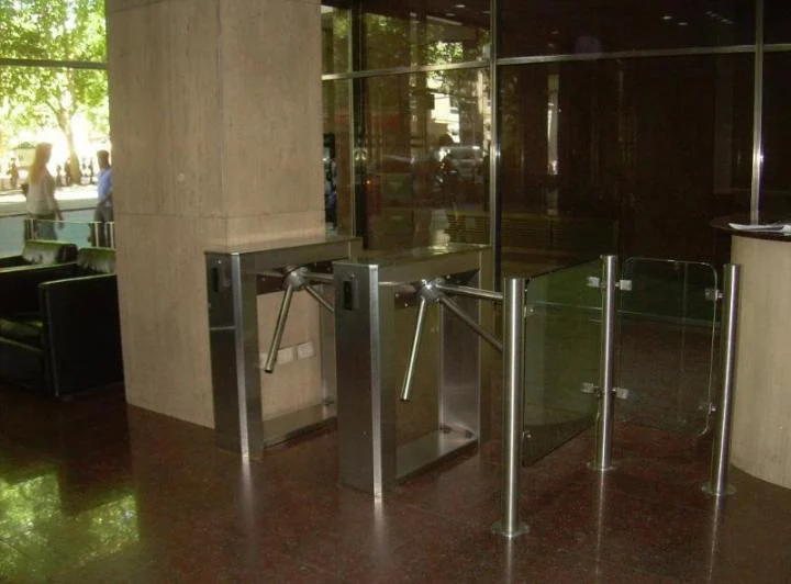 Oficina alquiler Retiro con cochera 5