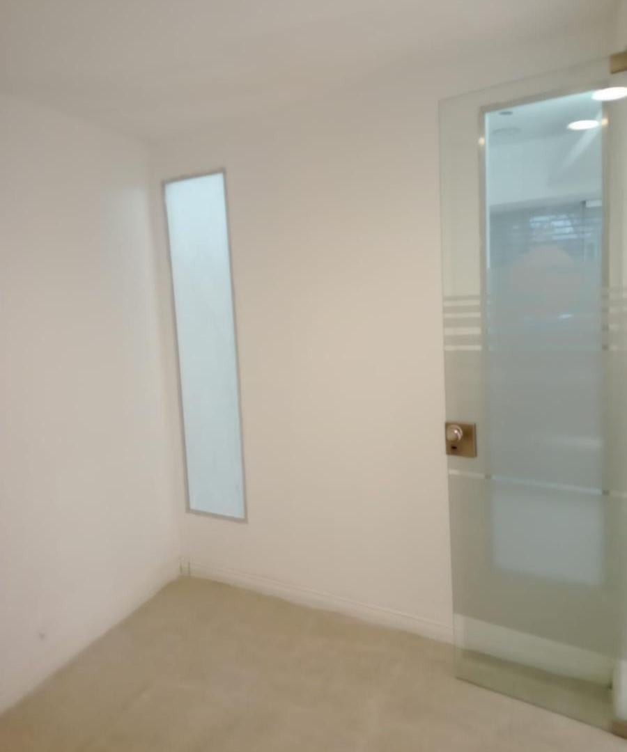 Foto de VENTA EDIFICIO COMERCIAL ALMAGRO, imagen 2