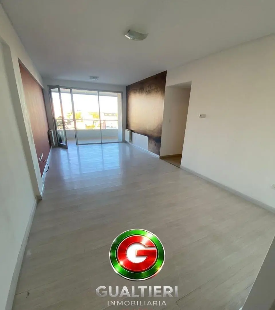 Departamento de tres dormitorios en alquiler 3