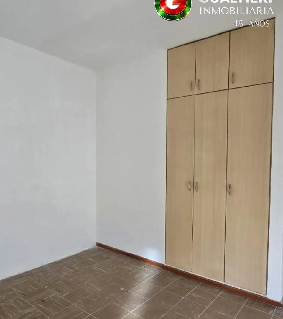 Departamento de tres dormitorios en alquiler 1