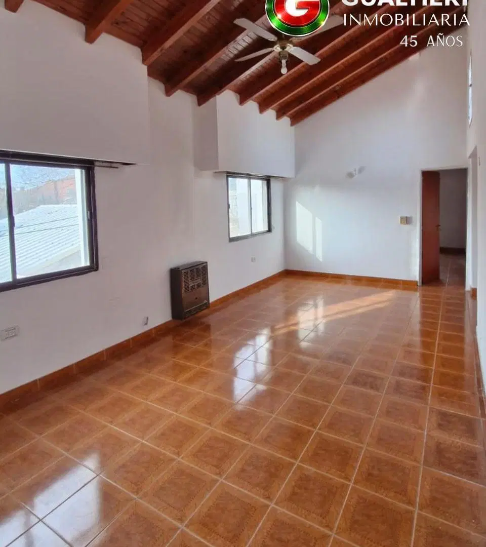 Casa comercial en alquiler 4