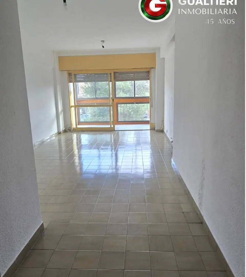 Departamento de tres dormitorios en alquiler 4