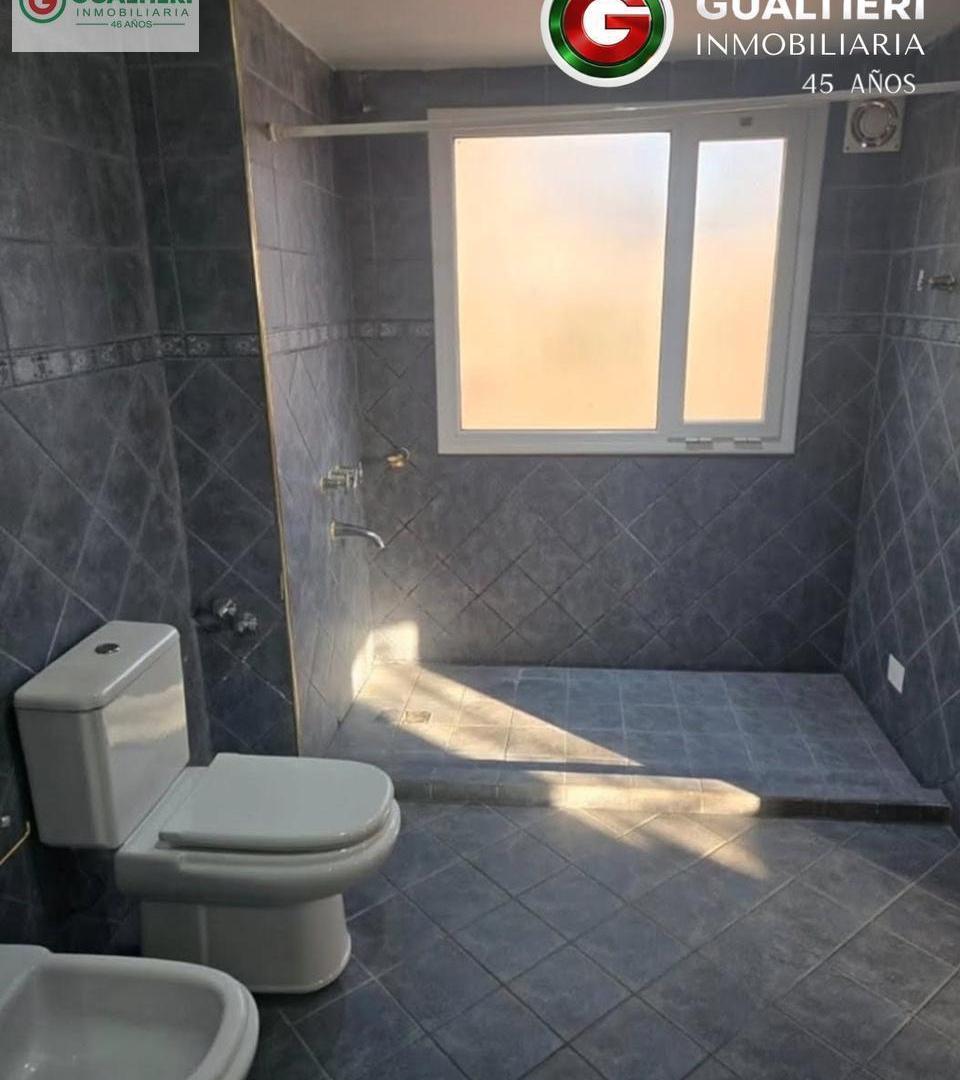 Foto de Casa de cuatro dormitorios en Barrio Terrazas, imagen 4