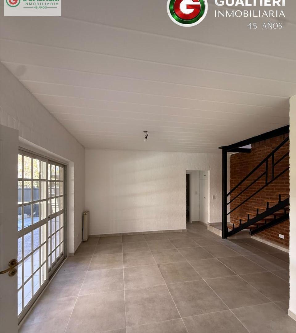 Foto de Casa de tres dormitorios en alquiler - Barrio Villa Luisa, imagen 4