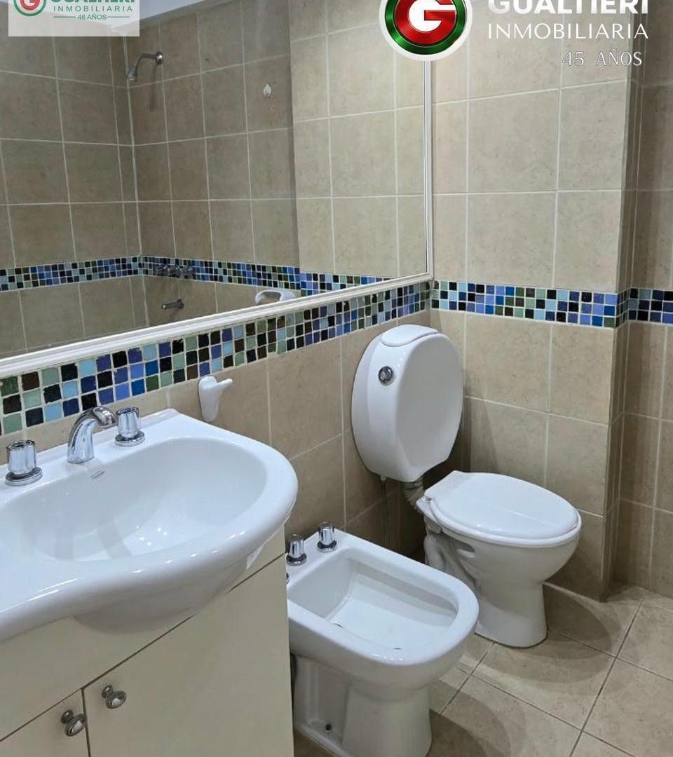 Foto de Departamento de un dormitorio con cochera en zona centro, imagen 2
