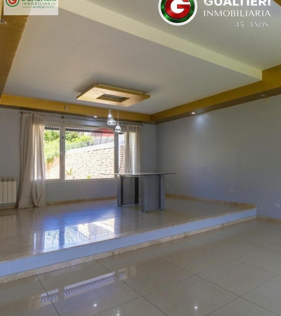 Foto de Casa de cinco dormitorios en VENTA - Jardines del Rey, imagen 5