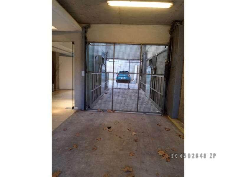 Olivos - Cochera Venta USD 17.000