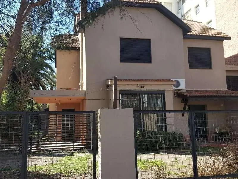 Olivos - Casa Alquiler USD 3.000 2