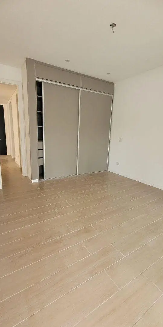 Casa NUEVA a estrenar, 2 dorm con jardin en San Isidro 3