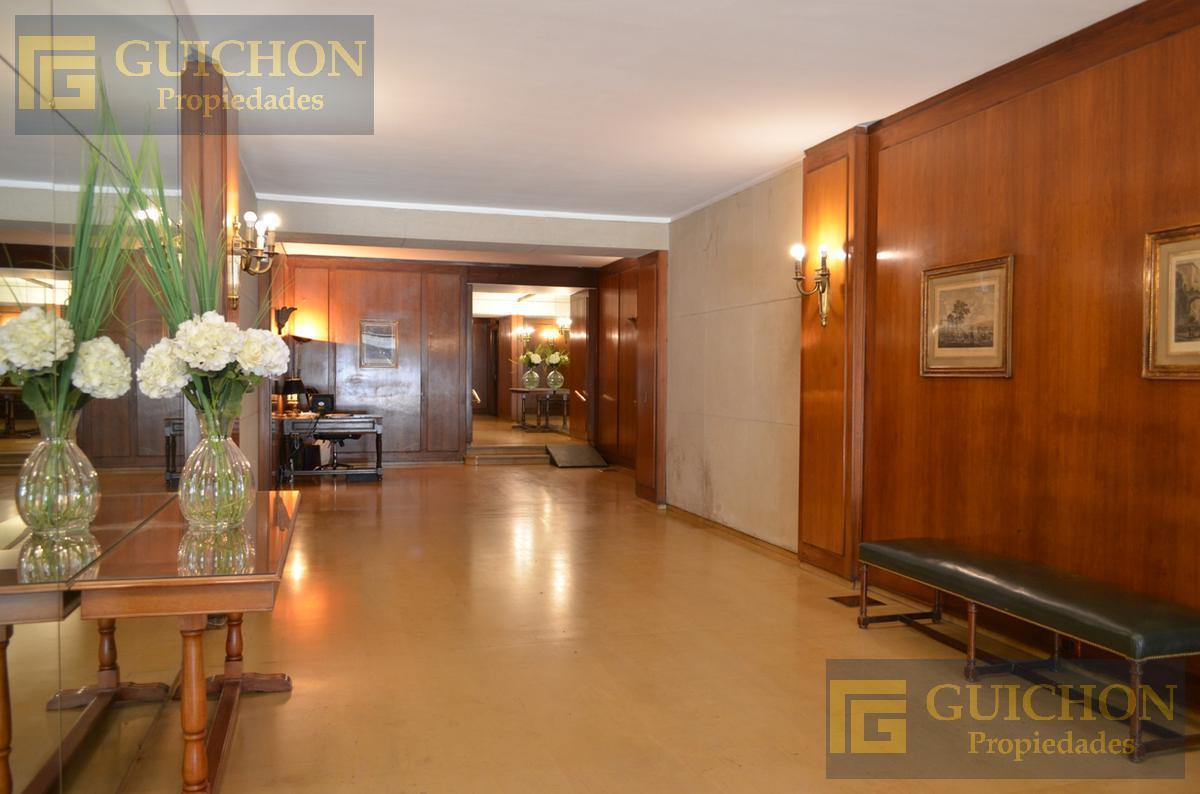 (Recoleta) Av Alvear Al 1800 3