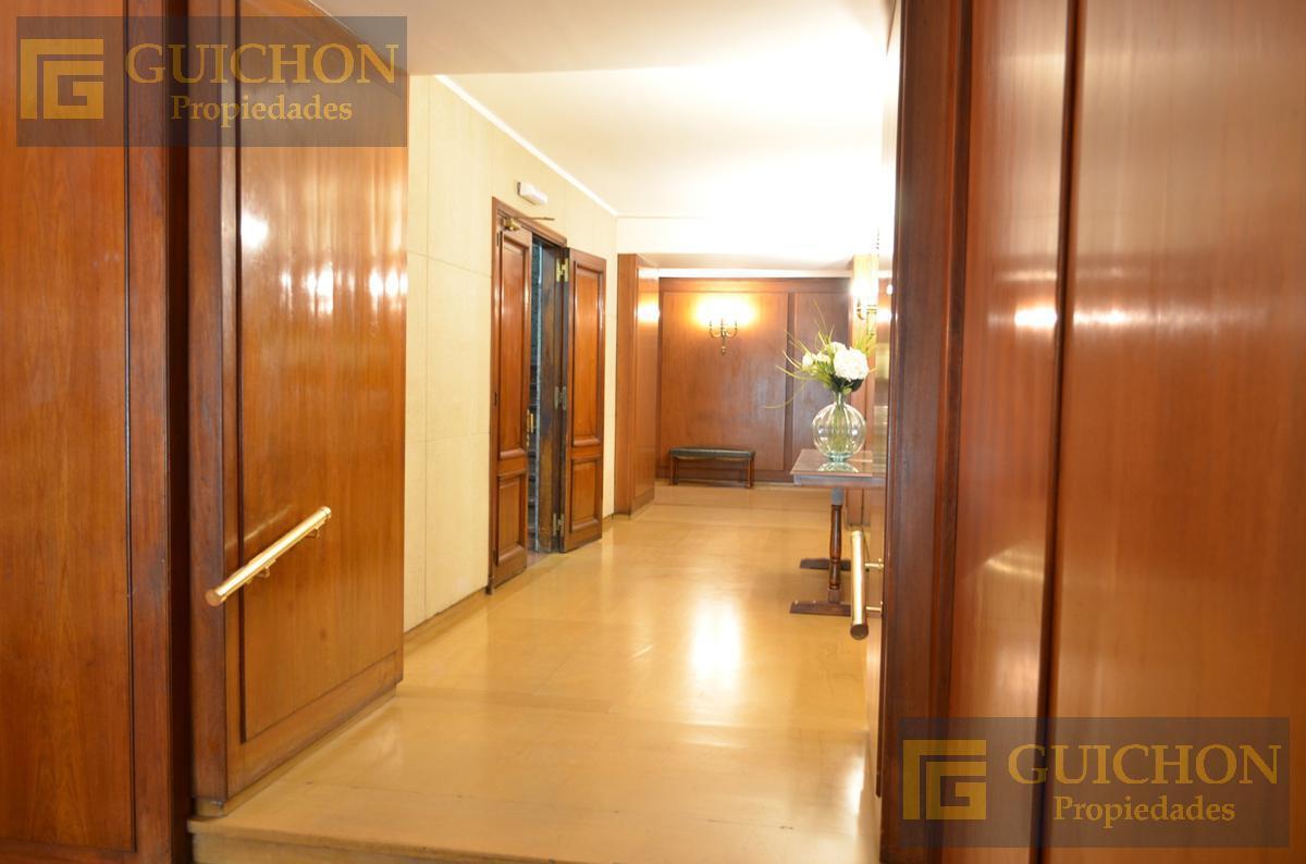 (Recoleta) Av Alvear Al 1800 4