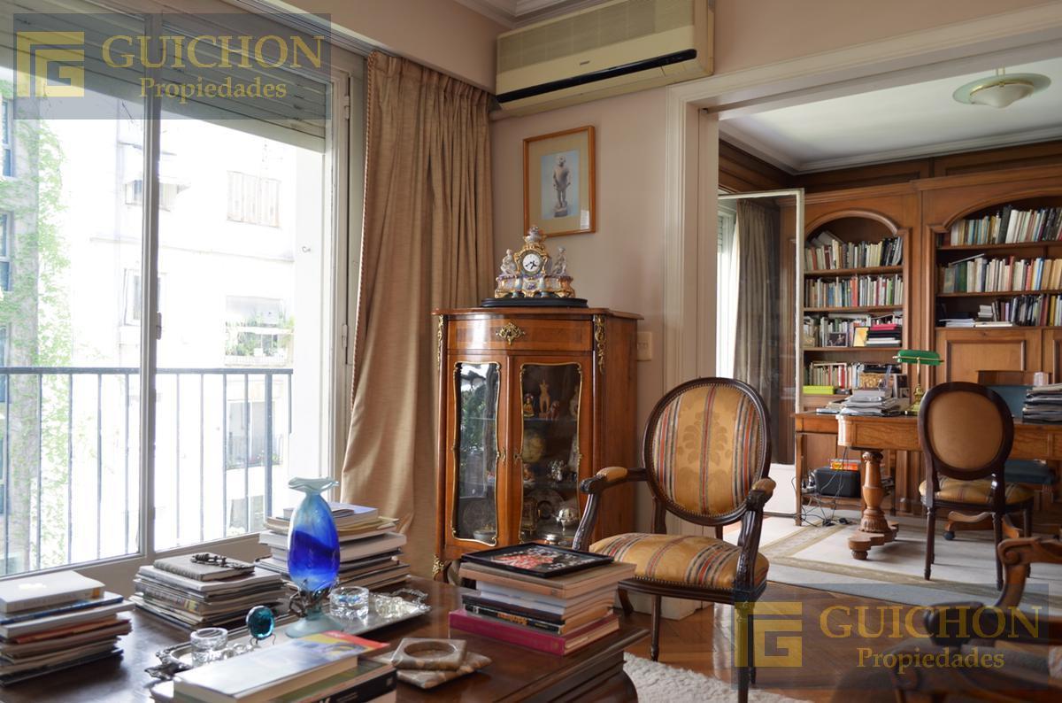 (Recoleta) Av Alvear Al 1800 2