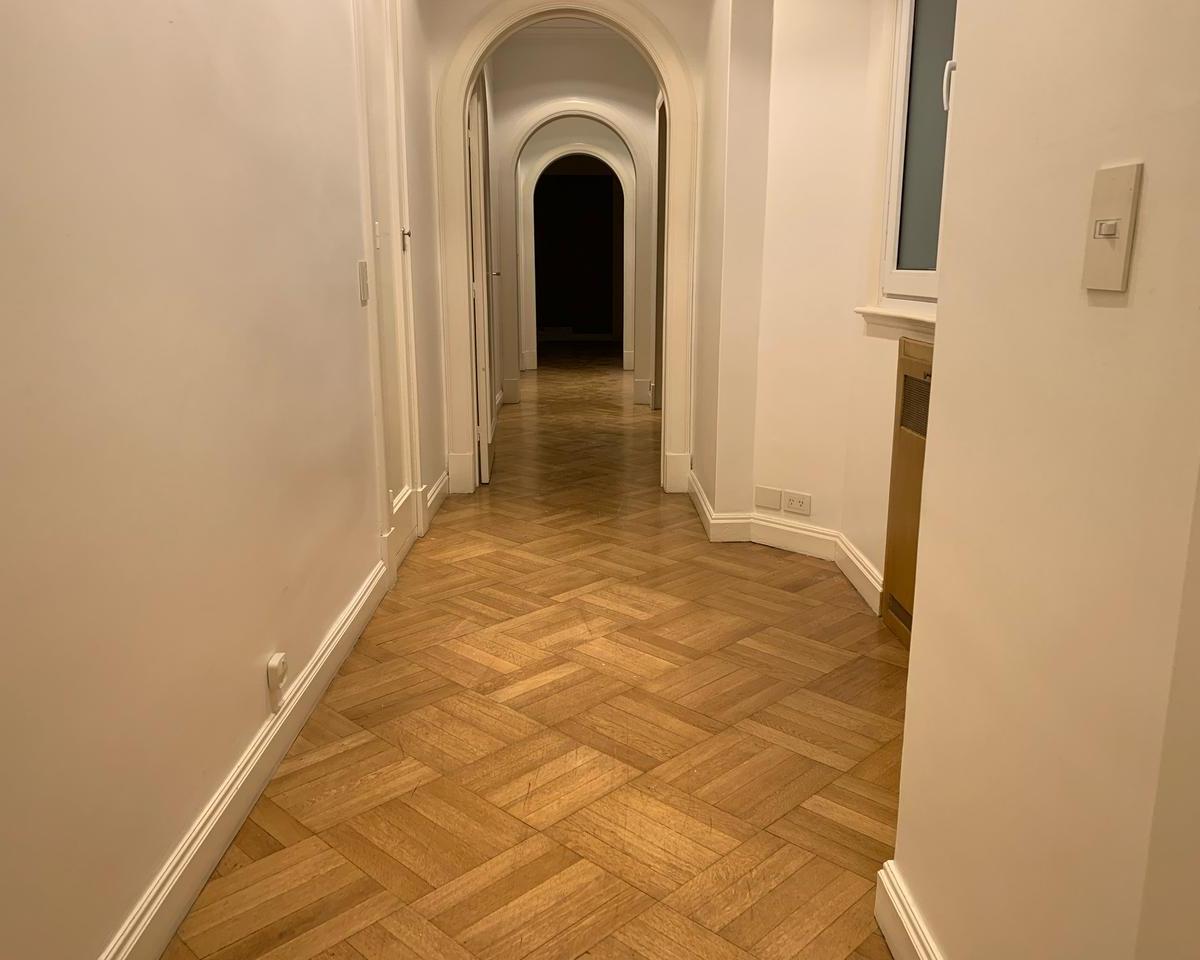 Categoria, Piso en La Mejor Zona de Recoleta, Estilo Frances. 5